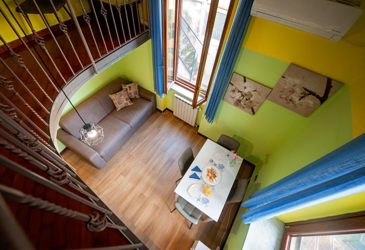 Casa "Positano" Da Ely - Salerno Centro Con Self Check-In Daire Dış mekan fotoğraf