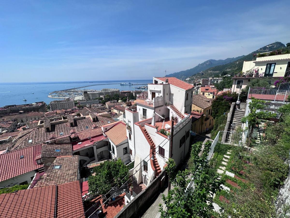Casa "Positano" Da Ely - Salerno Centro Con Self Check-In Daire Dış mekan fotoğraf